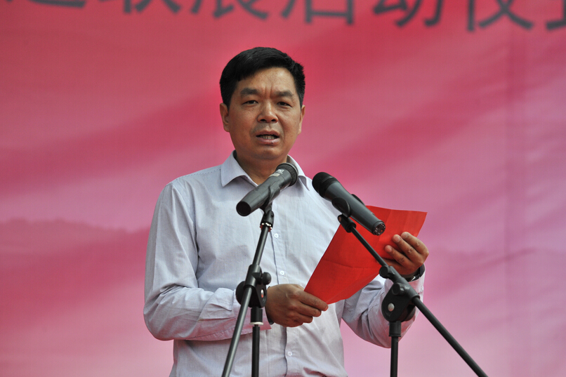云南省文化廳黨組成員、副廳長楊德聰先生致辭